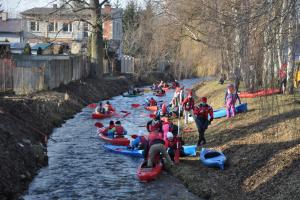 ”Królewska Pilica 2017”. Spływy, turniej i bal sylwestrowy